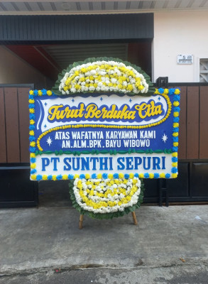 Papan Bunga Duka di Karang Bintang